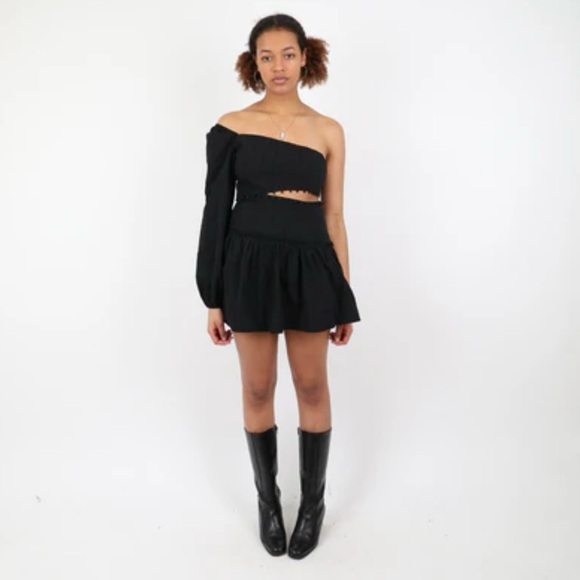 Seven‎ Wonders Women’s Casablanca Black One Shoulder Button Midriff Mini Dress M - Picture 1 of 13